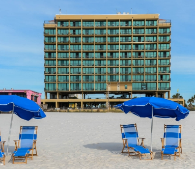 Phoenix All Suites Hotel in Gulf Shores Alabama - Myrt and Angela Hales own ten units you can rent